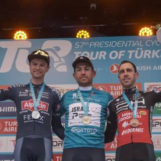 8th Stage İstanbul - İstanbul